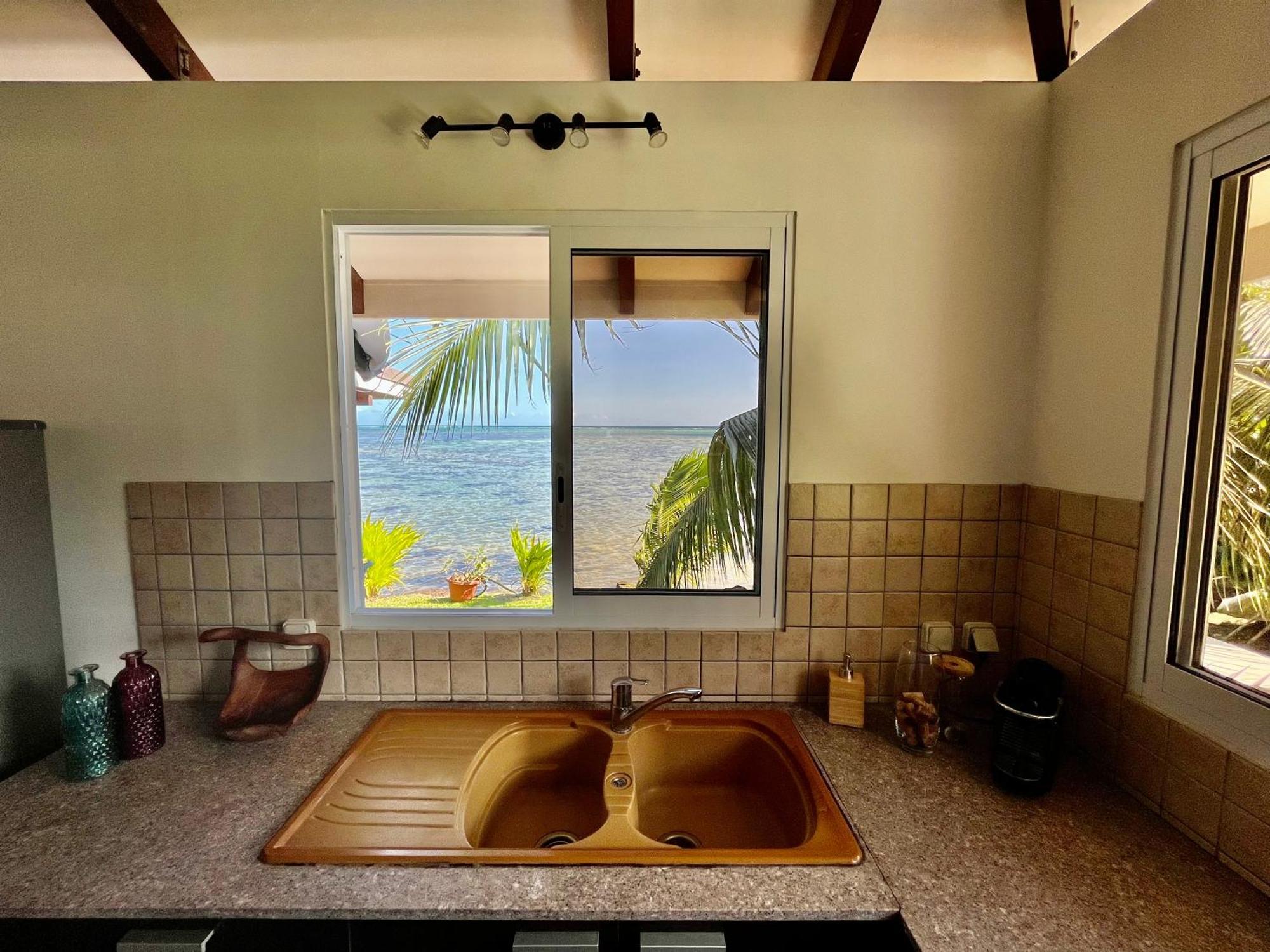 O'Coco Bungalow- Breathtaking Waterfront Views, Endless Memories Paea 外观 照片